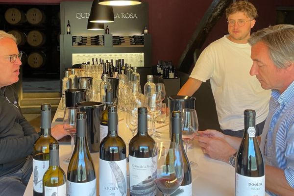 James Suckling v Quinta de La Rosa